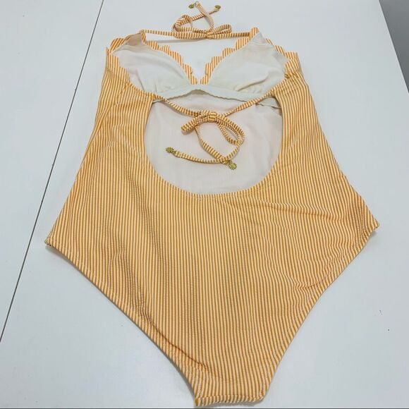 Jessica Simpson One Piece swimsuit - Picture 5 of 10